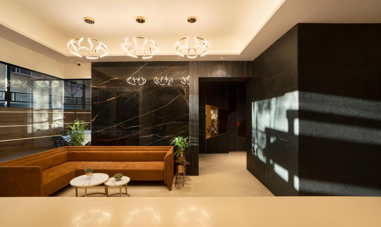Treebo Premium Savera Inn Bombay Exterior foto
